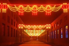 煙臺(tái)：南大街盤(pán)龍燈光榮下崗，新型LED景觀燈照