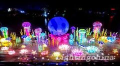 萬(wàn)盞彩燈點(diǎn)亮蓉城 歡樂(lè)谷奇幻燈光節(jié)開(kāi)幕